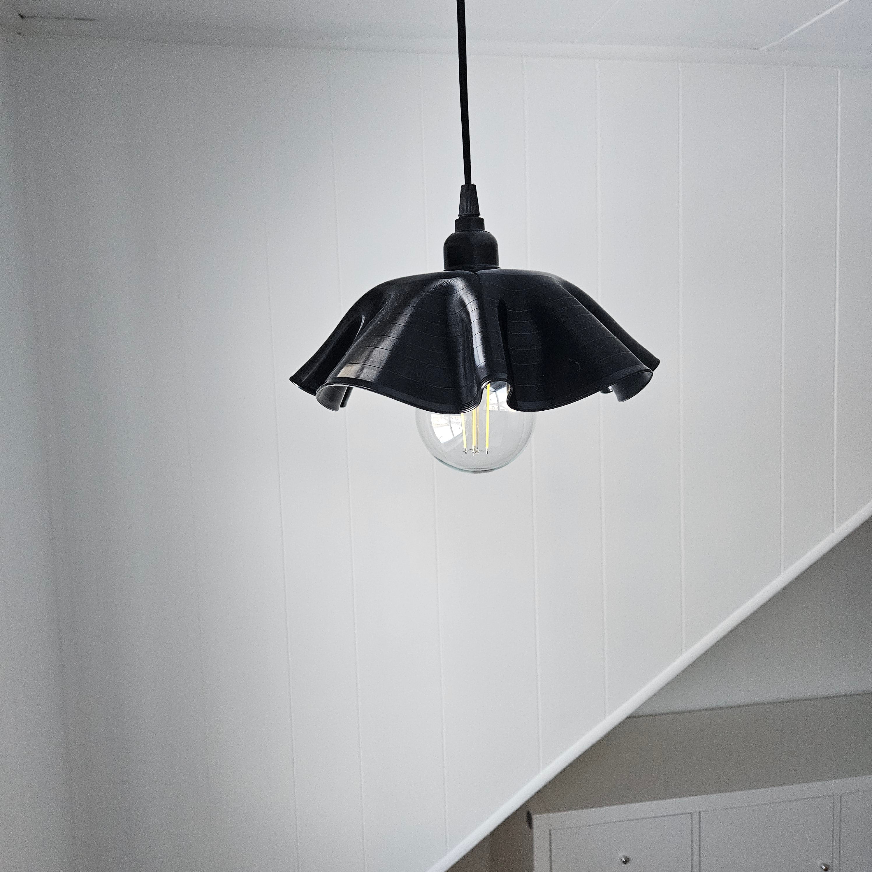 Luminaire suspendu en vinyle recyclé – 12 pouces