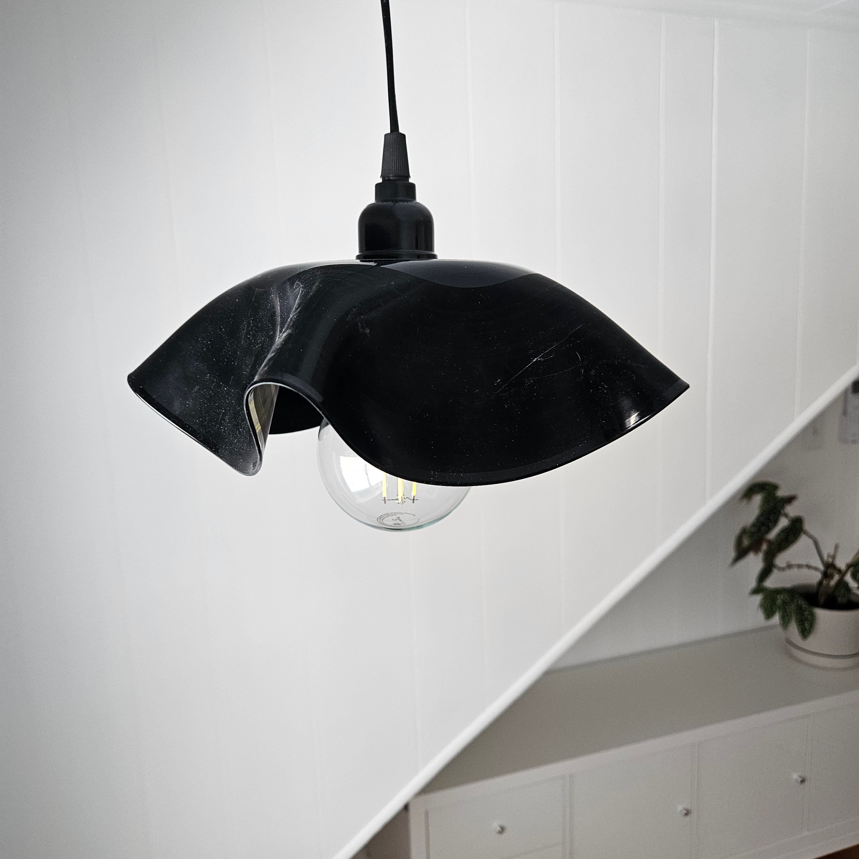 Luminaire suspendu en vinyle recyclé – 12 pouces